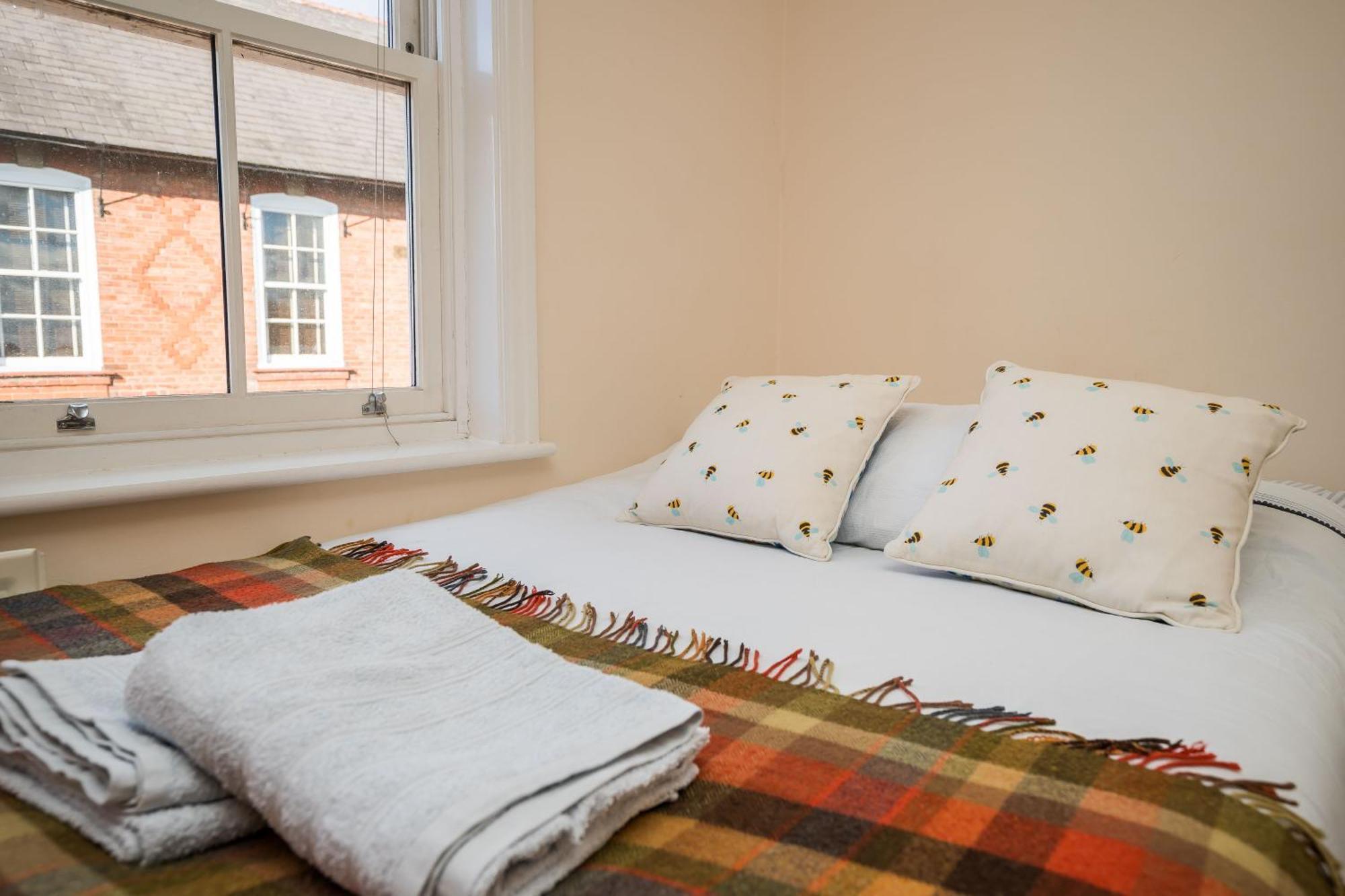 Hotel Spacious, 3 Bed House For 6 In Central Chester Extérieur photo