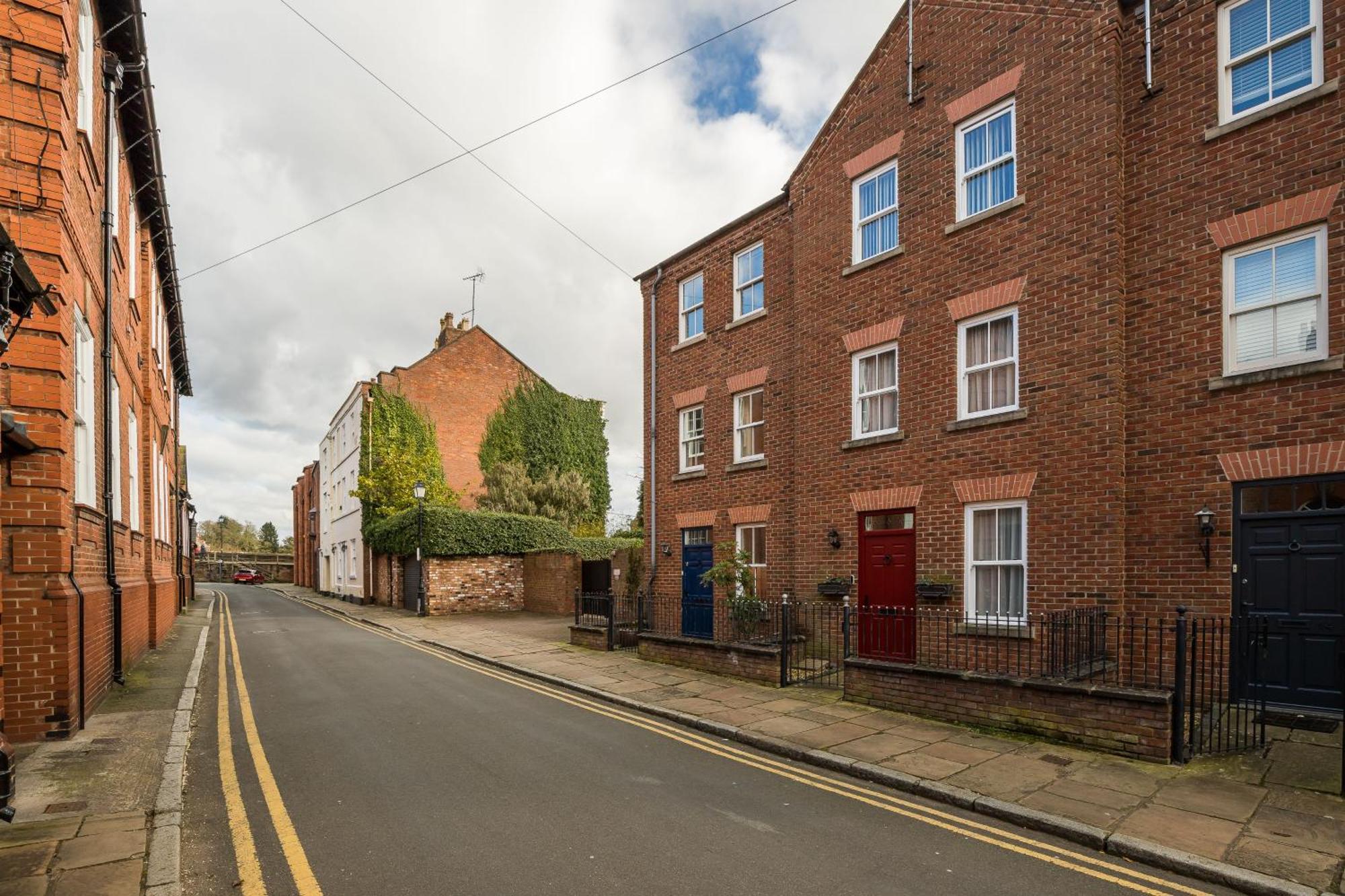 Hotel Spacious, 3 Bed House For 6 In Central Chester Extérieur photo
